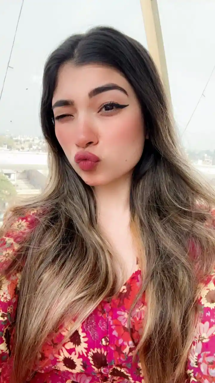 Chennai female escorts - Adyar escorts Diya - Premium escort service