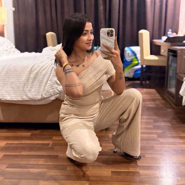 TANYA YOUTUBER AND DANCER