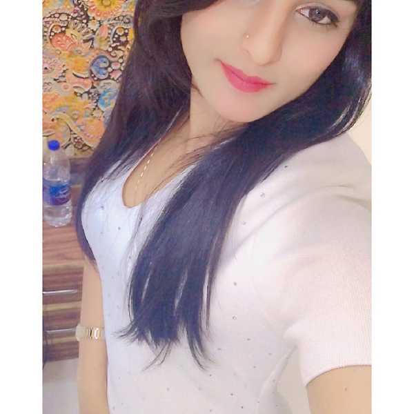 COLLEGE TEEN AGE GIRL - Gallery Image 10