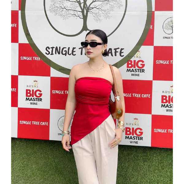 EMIRATES CABIN CREW U A E GIRL ANGELINA AVAILABLE