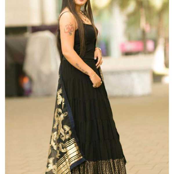 HANSIKA TOP MODEL - Gallery Image 10 HANSIKA TOP MODEL - Gallery Image 10