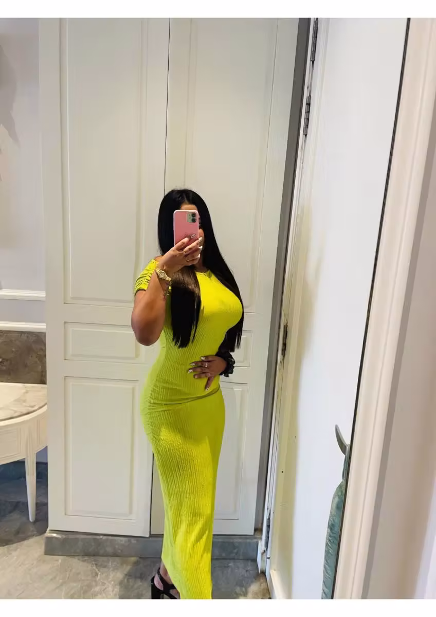 SUPER BUSTY MODEL HEMA AVAILABLE